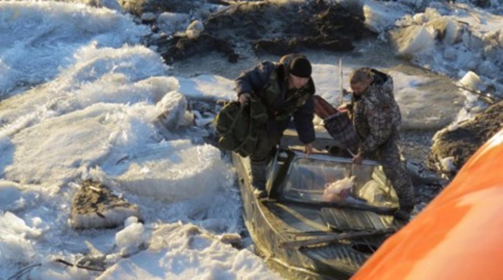 Будьте осторожны во время ледохода!