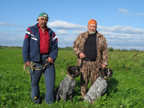 Отец Дарко и сын Гектор после совместной охоты.