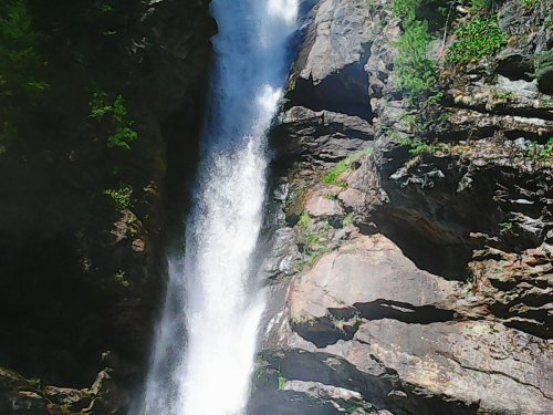 Водопад Чарующий