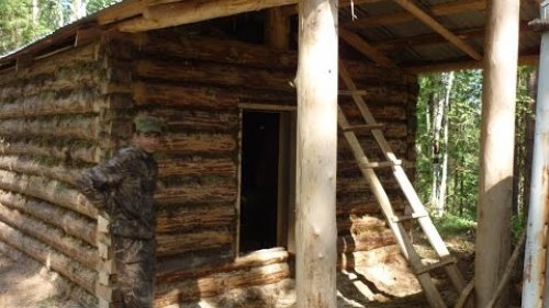 Подготовка к сезону. Строительство избушки.