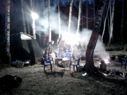 Наш лагерь ночью.