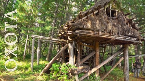 В ЛОГОВЕ СИБИРСКОГО РОБИНЗОНА.