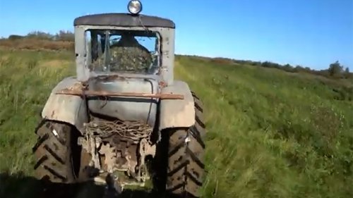 На рыбалку на тракторе. Бешеный клев щуки в диком месте.