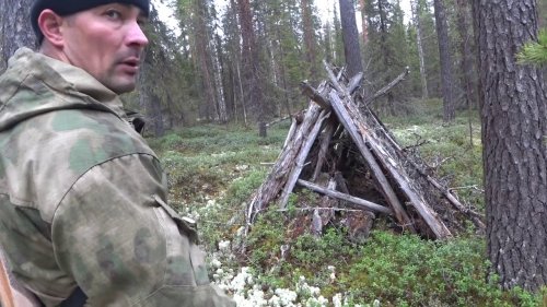Охота в тайге. Разведка новых мест. Нашёл дедовские ловушки.