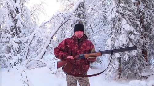 ОХОТА В ГЛУХОЗИМЬЕ / ПТИЦА ПЛОТНО СИДИТ ПОД СНЕГОМ / МОРОЗ - 35. РЕСПУБЛИКА КОМИ. ПИЖМА.