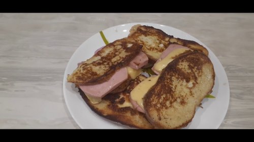 Гренки с начинкой.  Вкусный завтрак.
