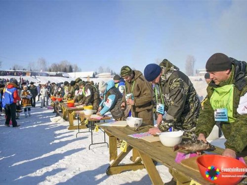Праздник «Большой Амикан» собрал в Белом Яре охотников Томской области