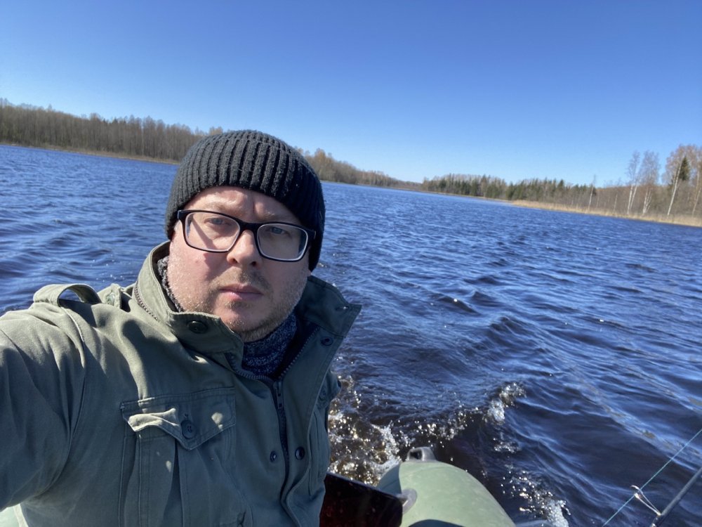 бескрайнее озеро..сезон открыт