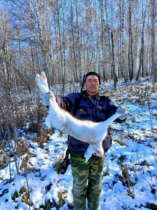 Совсем белый!