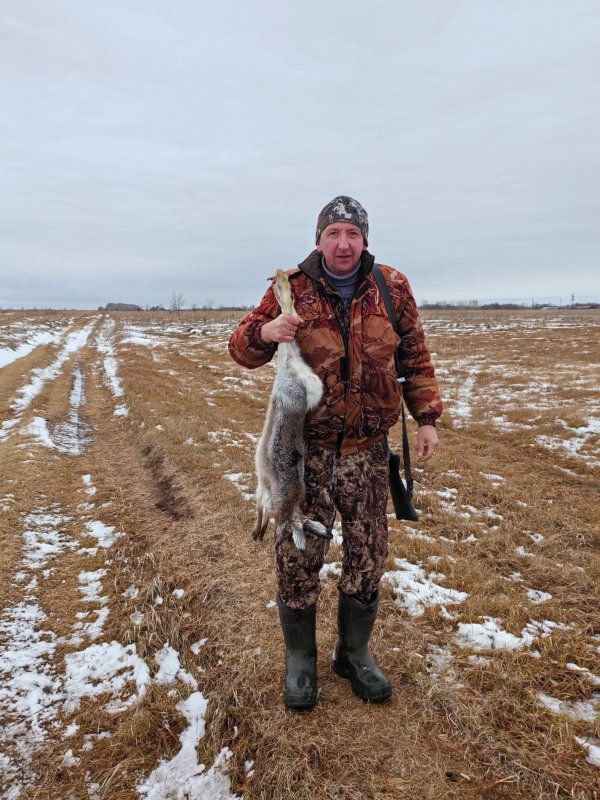 Открыл сезон по ушастым)