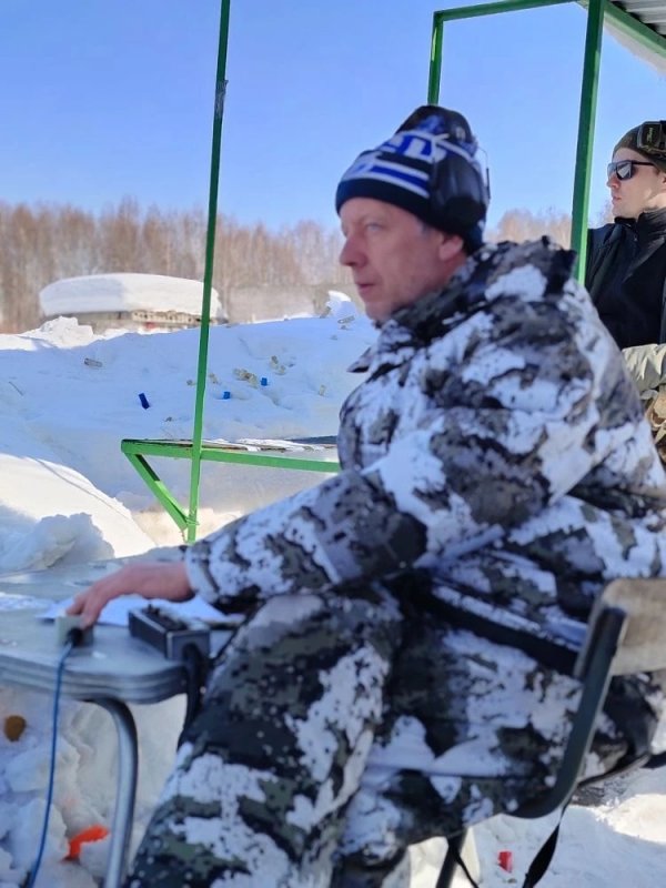 Ну кто так стреляет?! )))